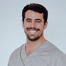 Dr. Mikel Villar